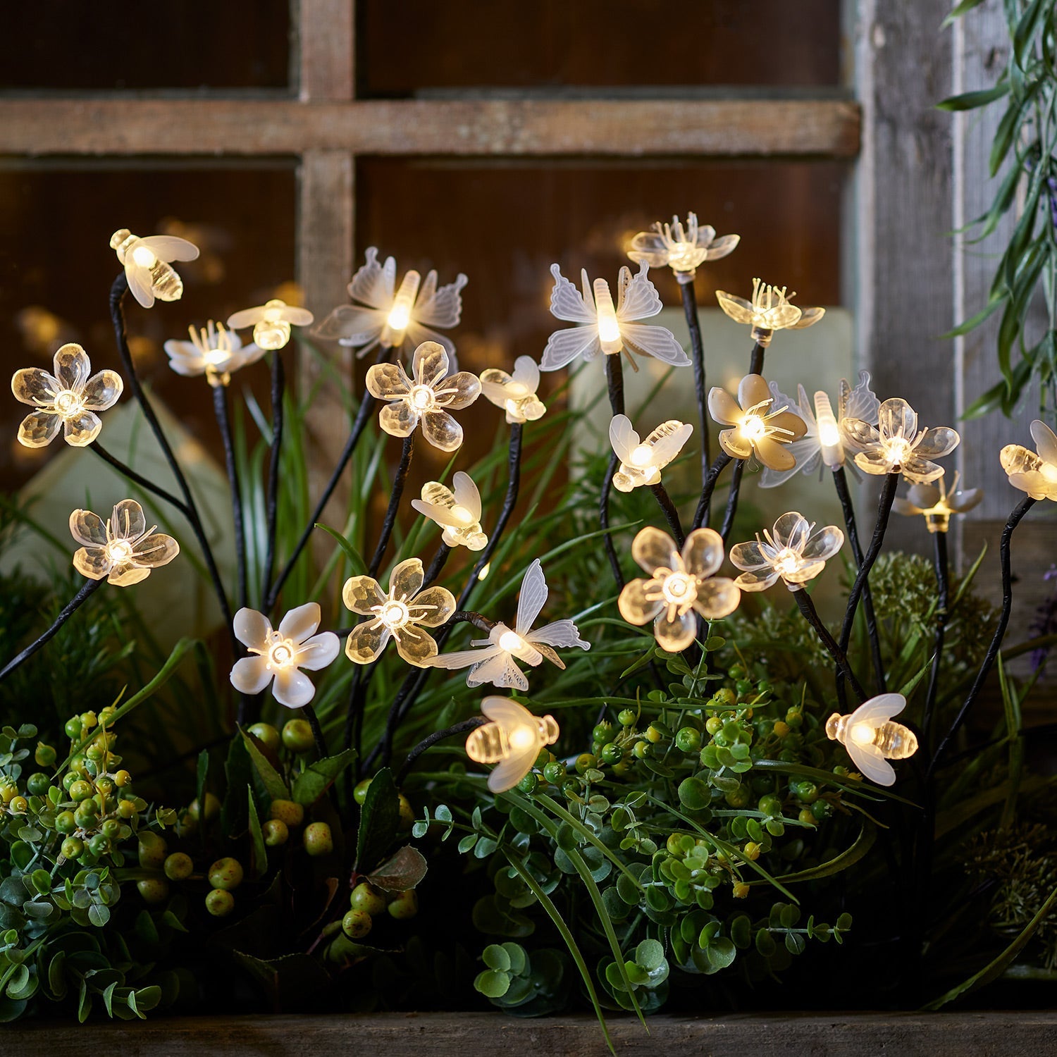 Enchanted Solar Garden Lights – Elyra