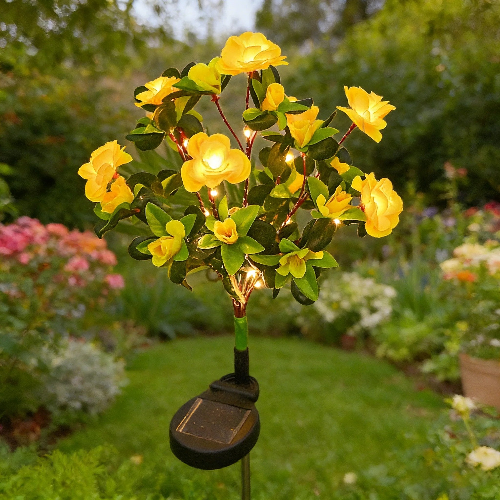 Floral Solar Garden Lights – Elaria