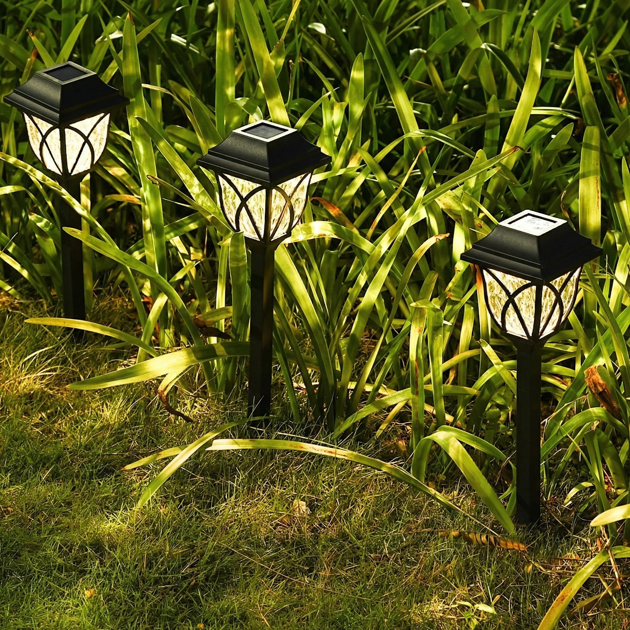 Solar Stake Light – Briva